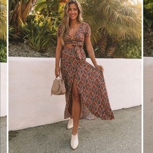 Vici Collection -Quentin Printed Shimmer Maxi Skirt